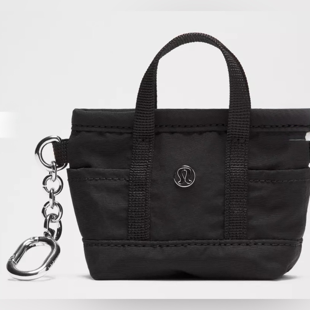 NWT Lululemon Daily Multi-Pocket Nano Tote Bag Black - Online Exclusive Sold Out - Picture 4 of 6